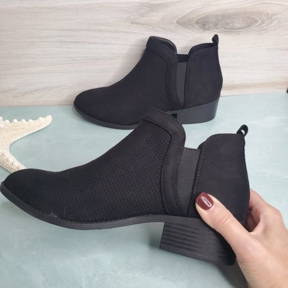 Cityclassified Shoes - New! Black Suede Side V Cut Ankle Bootie